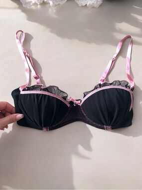 Vtg 🎀 Y2K Candie’s Pink & Black Mesh Ruffle Bra 34C 🎀 McBling McBling